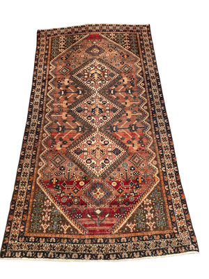Moroccan Rug • 5'3" x 9'9"