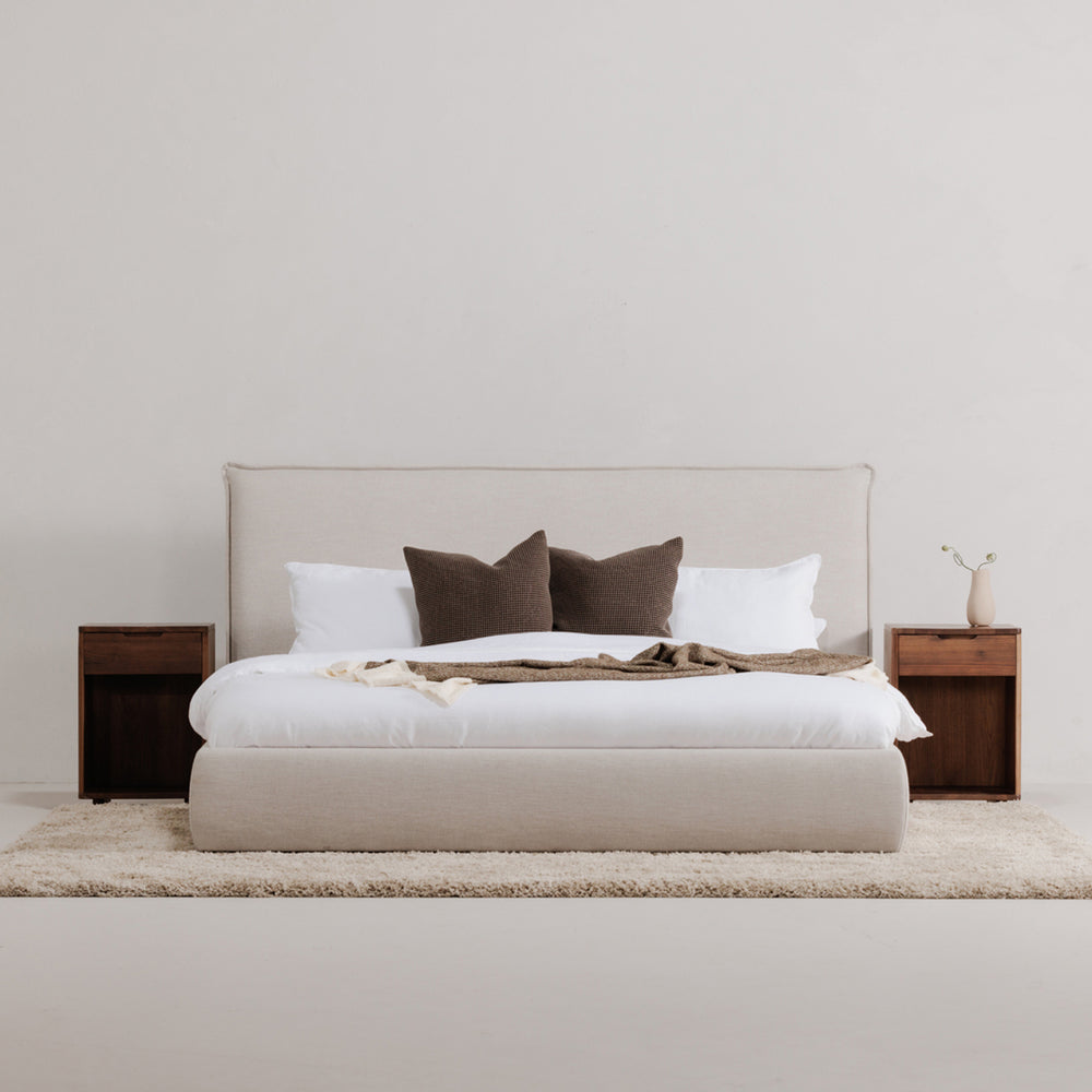 Wheat Upholstered Queen Bed