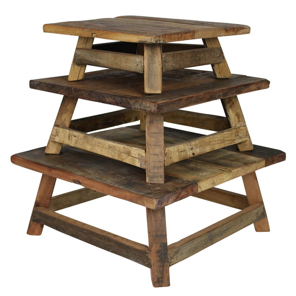 Farmhouse Stand - S
