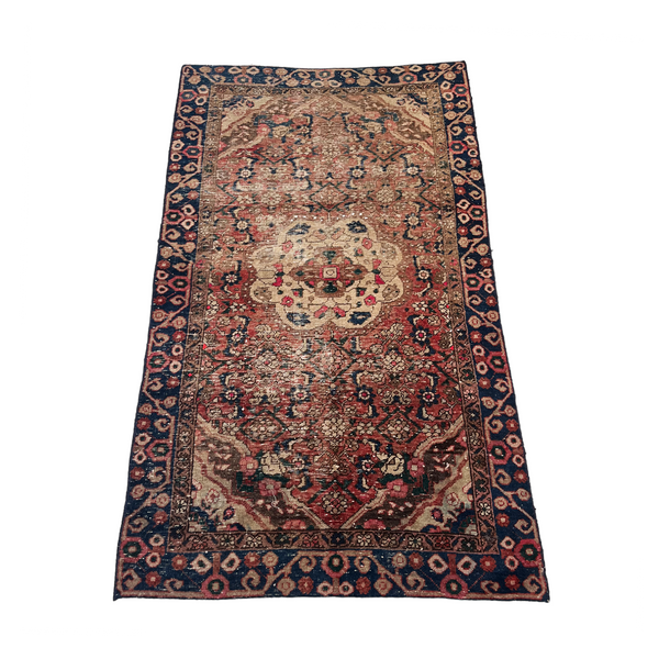 4' x 6' vintage Persian accent rug with traditional motif