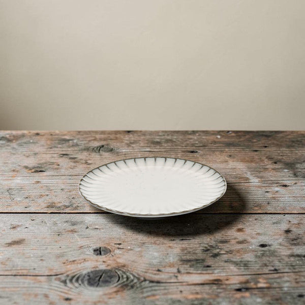 Inku Plate - White, M (8.27" Dia)