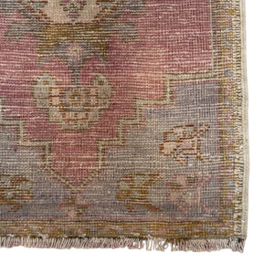 Vintage Moroccan Entry Rug • 2'8" x 1'5"
