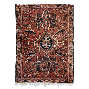 2' x 3' vintage Persian accent rug 
