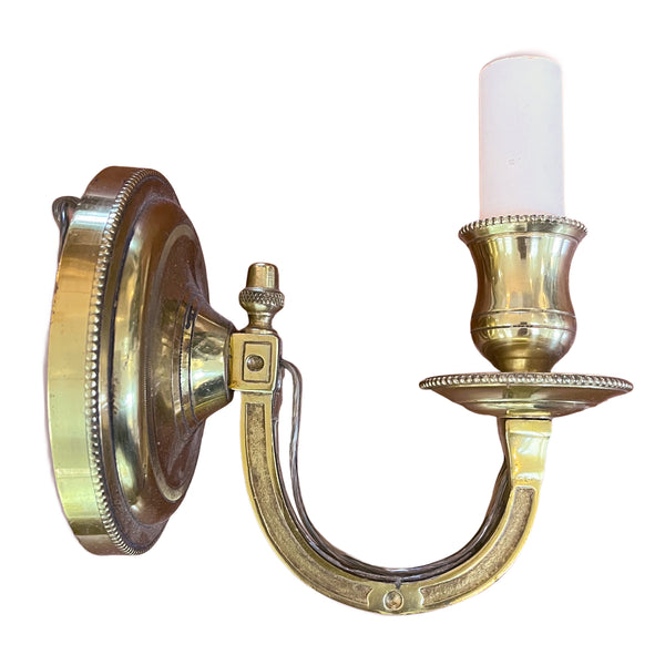 Vintage brass wall sconce light with beaded edges